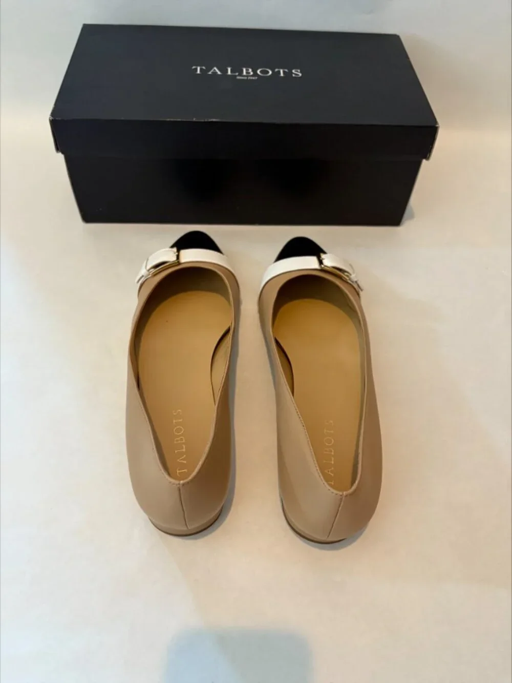 New in Box Talbots Navy White Nude Edison Buckle Flats Size 9